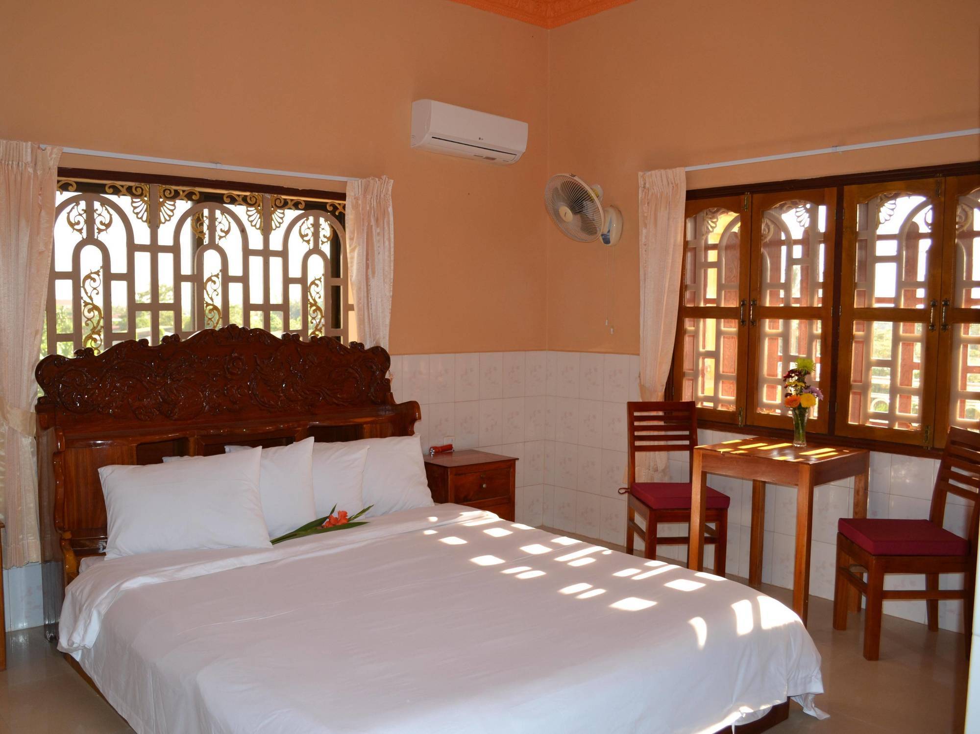 Kampot Manor Hotel Ngoại thất bức ảnh